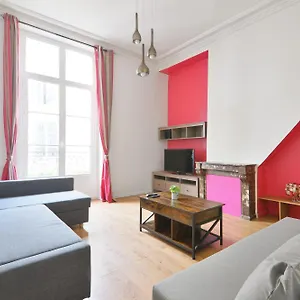 Quartier Place Des Vosges Appartamento